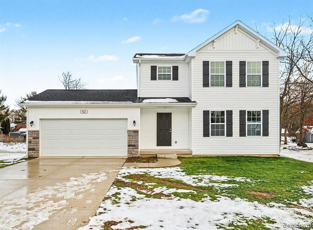 2255 Plum Tree Court, Burton, MI 48519