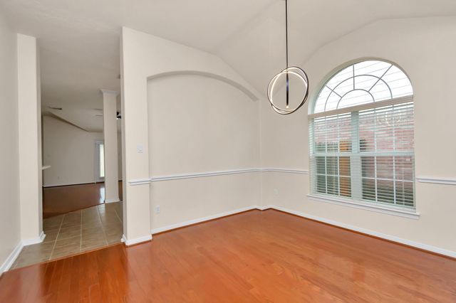 16510 Bluff Springs Drive, Houston, TX 77095
