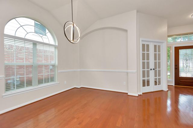 16510 Bluff Springs Drive, Houston, TX 77095