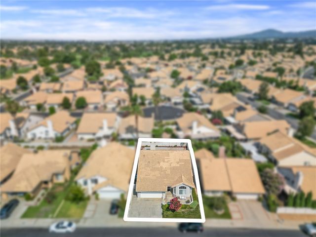 1173 Fairway Oaks Avenue, Banning, CA 92220