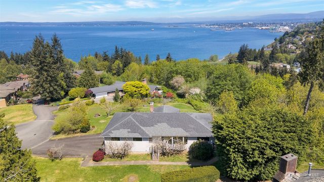 19 XX 49th Place SW, Everett, WA 98203