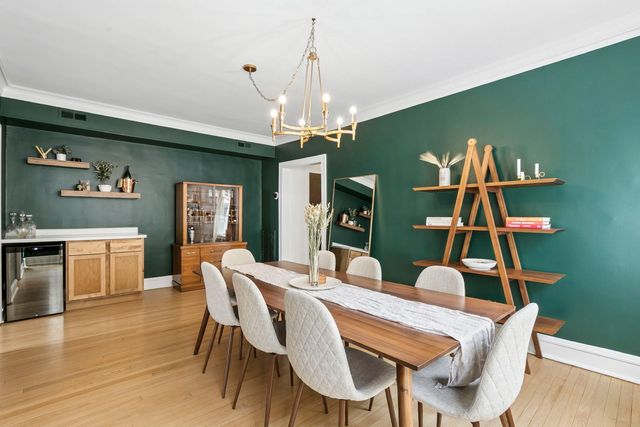 2530 W Winnemac Avenue 3W, Chicago, IL 60625