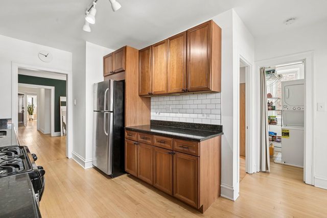 2530 W Winnemac Avenue 3W, Chicago, IL 60625