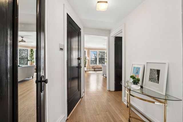 2530 W Winnemac Avenue 3W, Chicago, IL 60625