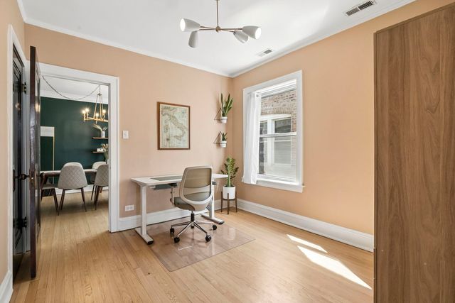 2530 W Winnemac Avenue 3W, Chicago, IL 60625