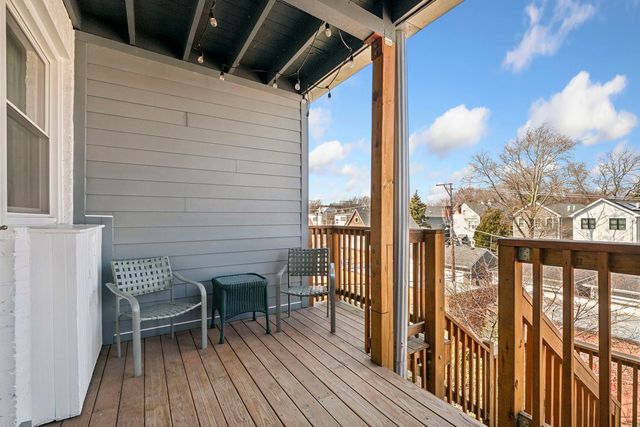 2530 W Winnemac Avenue 3W, Chicago, IL 60625