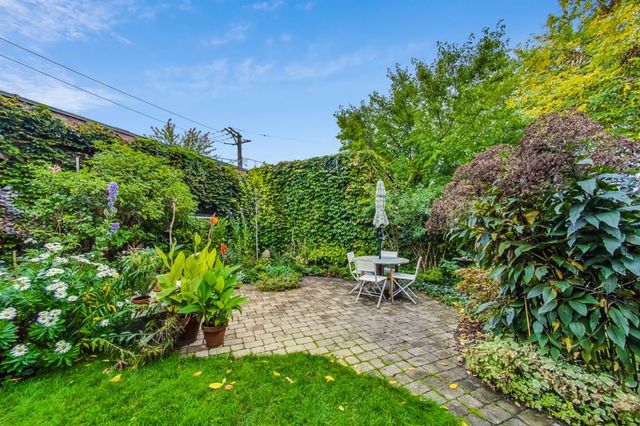 2530 W Winnemac Avenue 3W, Chicago, IL 60625