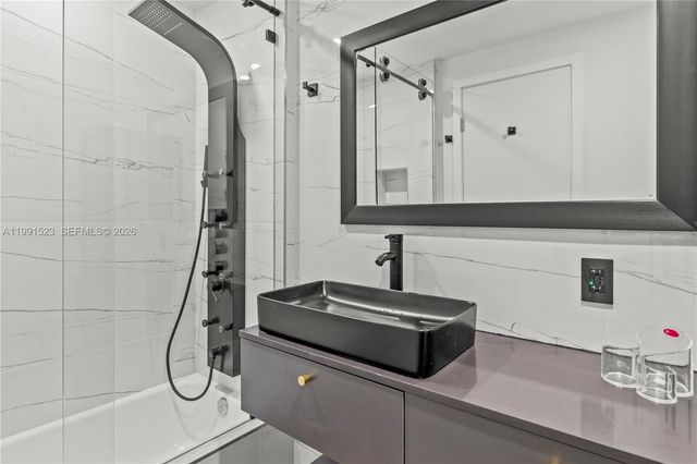 1055 99th St 0, Bay Harbor Islands, FL 33154