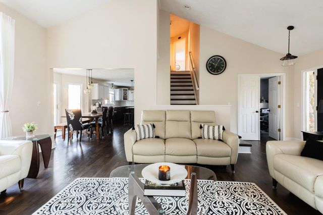 8573 W Lakeshore Drive, Perry, MI 48872