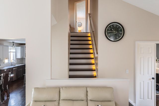 8573 W Lakeshore Drive, Perry, MI 48872