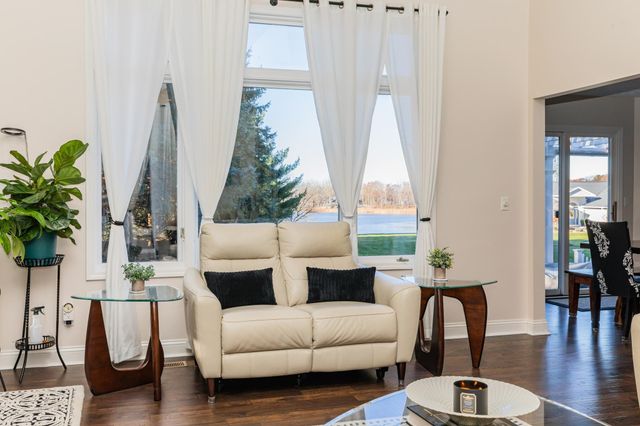 8573 W Lakeshore Drive, Perry, MI 48872