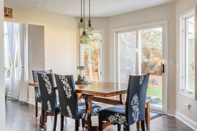 8573 W Lakeshore Drive, Perry, MI 48872