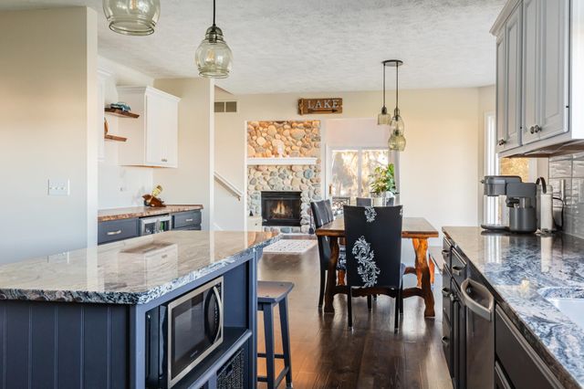 8573 W Lakeshore Drive, Perry, MI 48872