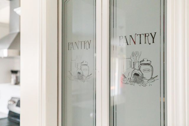 8573 W Lakeshore Drive, Perry, MI 48872