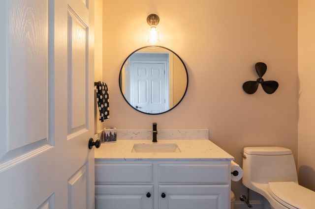 8573 W Lakeshore Drive, Perry, MI 48872