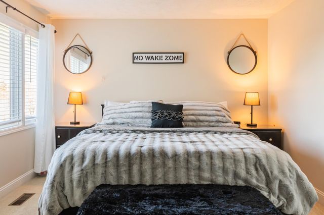 8573 W Lakeshore Drive, Perry, MI 48872