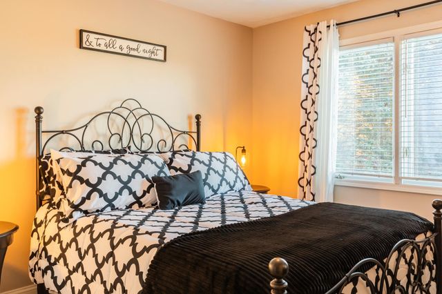 8573 W Lakeshore Drive, Perry, MI 48872