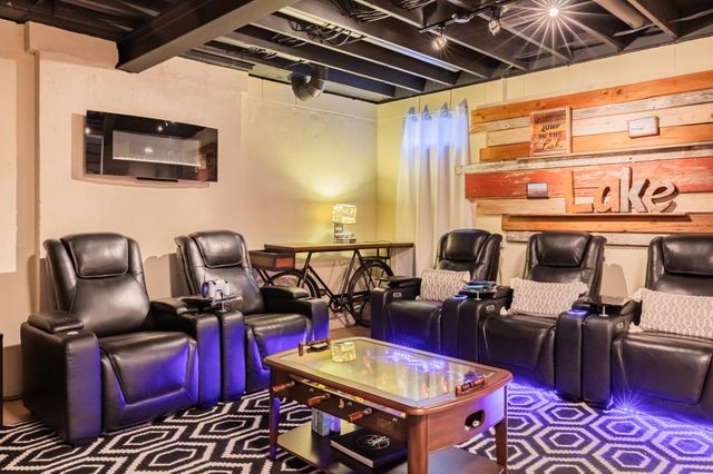 8573 W Lakeshore Drive, Perry, MI 48872