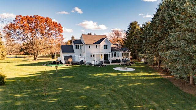 8573 W Lakeshore Drive, Perry, MI 48872