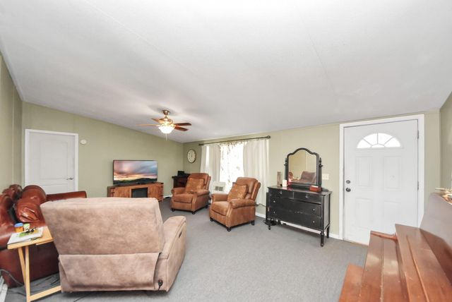 260 Kim Street, Shepherd, TX 77371