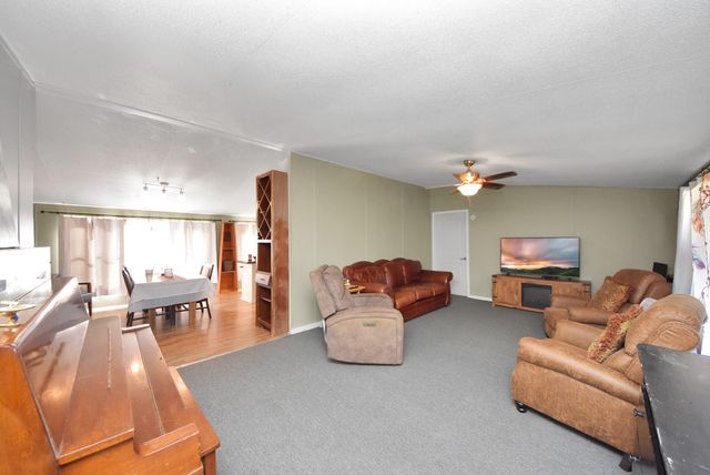 260 Kim Street, Shepherd, TX 77371