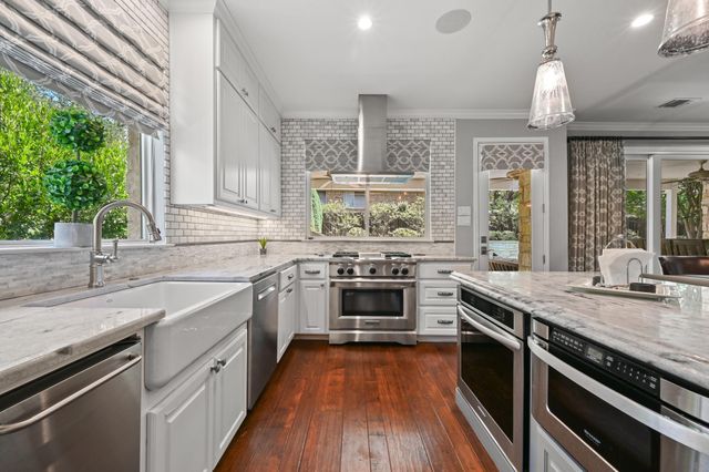 6122 Mordred LN, Austin, TX 78739