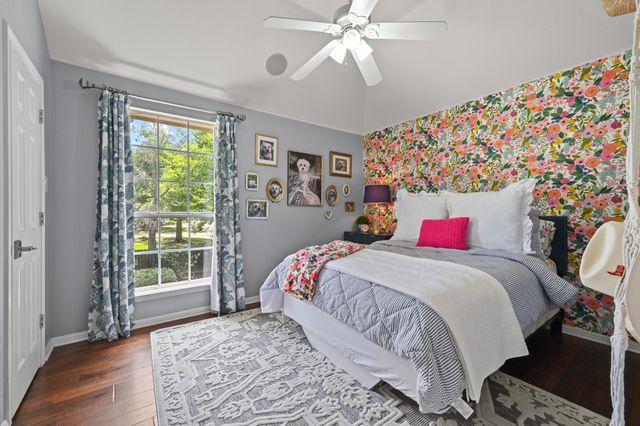 6122 Mordred LN, Austin, TX 78739