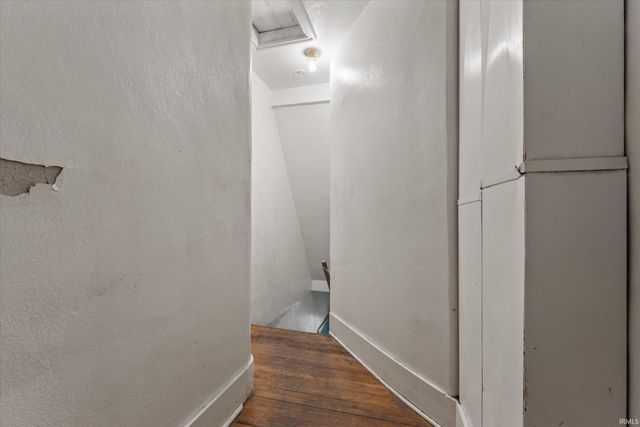 517 W Lexington Avenue, Elkhart, IN 46516