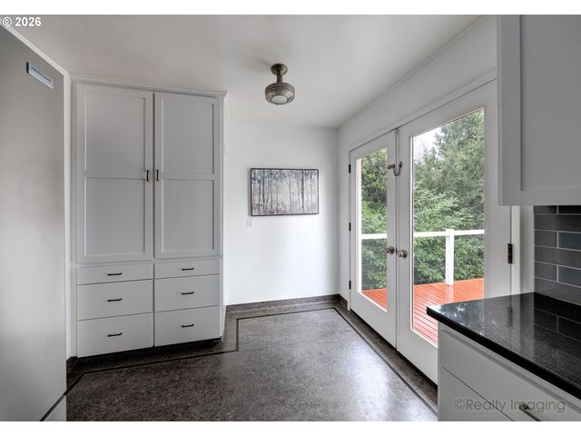 7826 Sw 5TH Ave, Portland, OR 97219