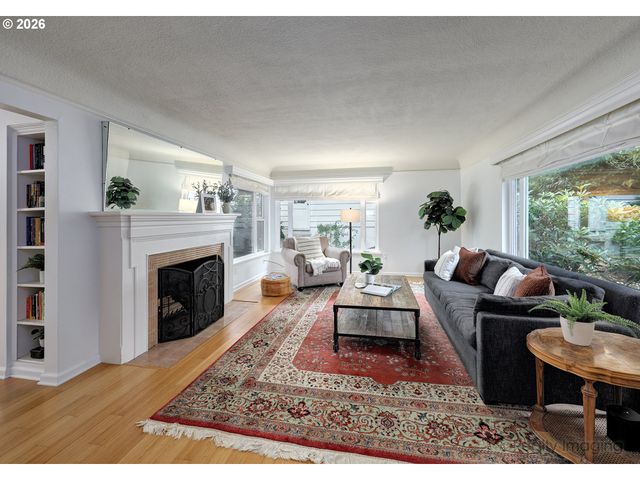 7826 Sw 5TH Ave, Portland, OR 97219