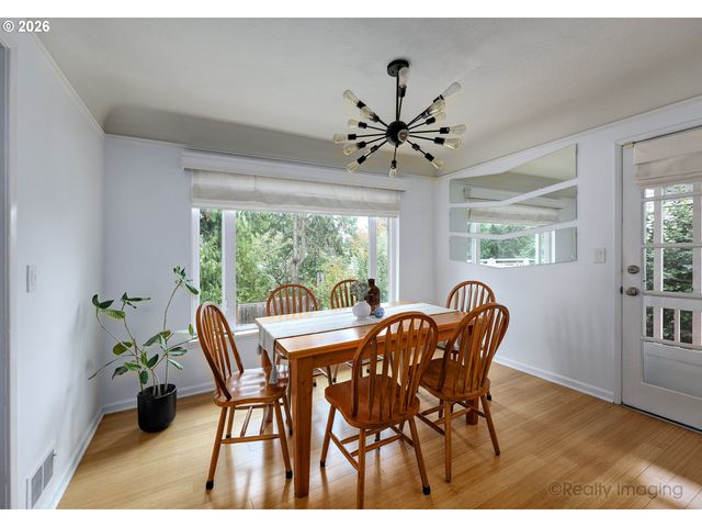 7826 Sw 5TH Ave, Portland, OR 97219