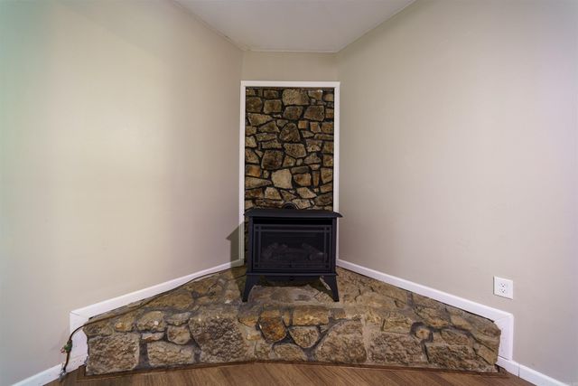 306 N Rainey Lane, Cave City, AR 72521