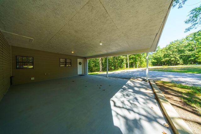 306 N Rainey Lane, Cave City, AR 72521