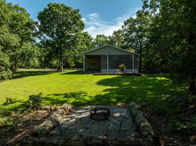 306 N Rainey Lane, Cave City, AR 72521
