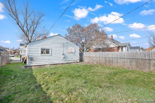 2552 Emogene Street, Melvindale, MI 48122