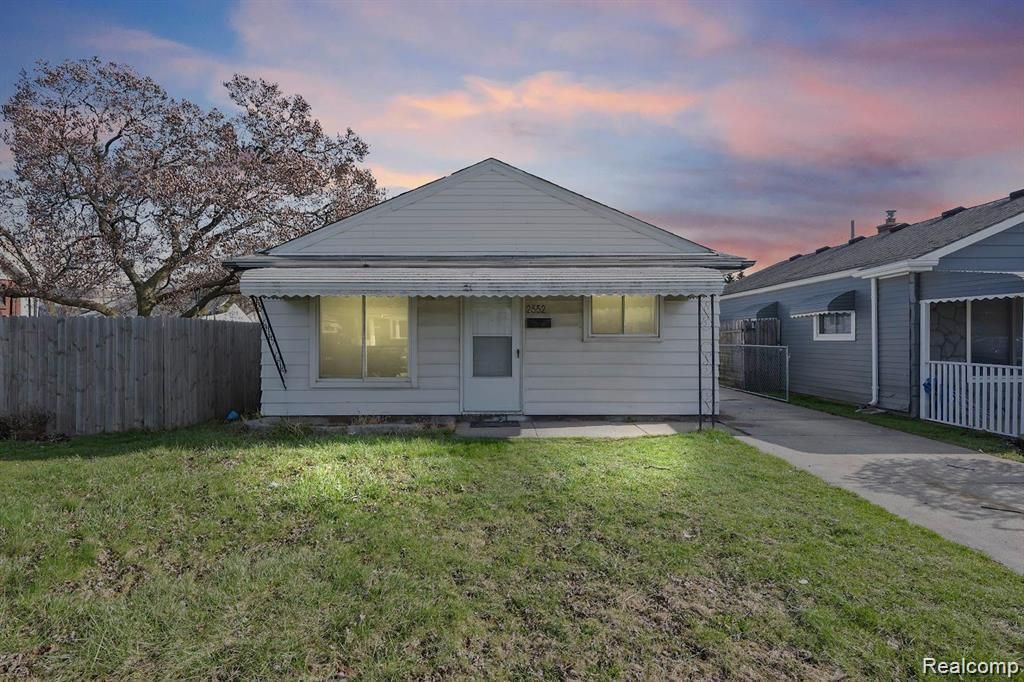 2552 Emogene Street, Melvindale, MI 48122