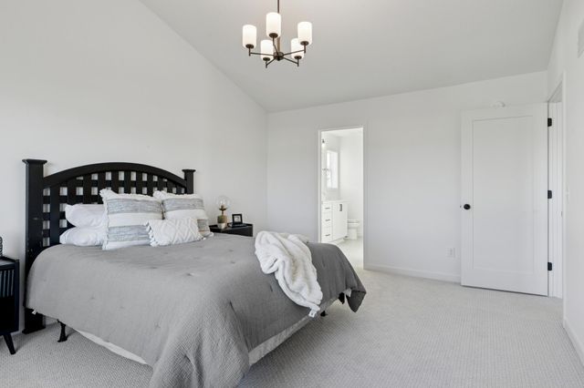 5014 Airlake Draw, Woodbury, MN 55129