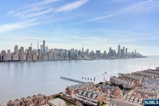 7002 Boulevard East 24E, Guttenberg, NJ 07093
