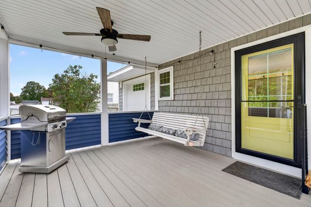 39 N Reading Street, Hooksett, NH 03106