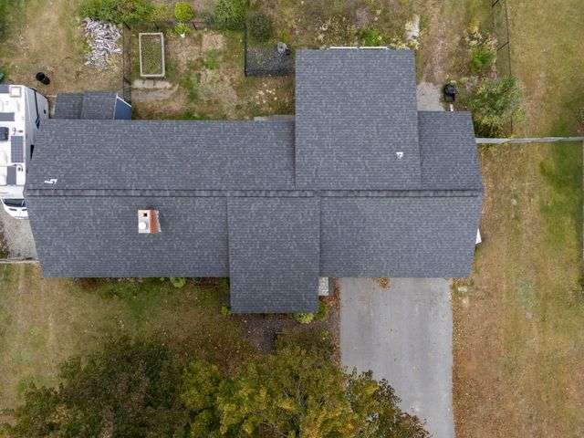 39 N Reading Street, Hooksett, NH 03106