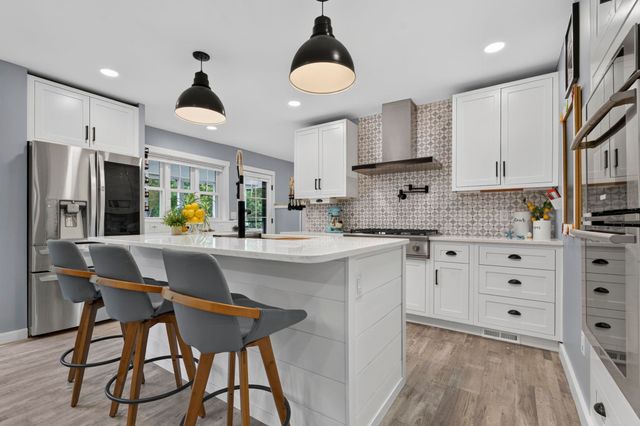 39 N Reading Street, Hooksett, NH 03106