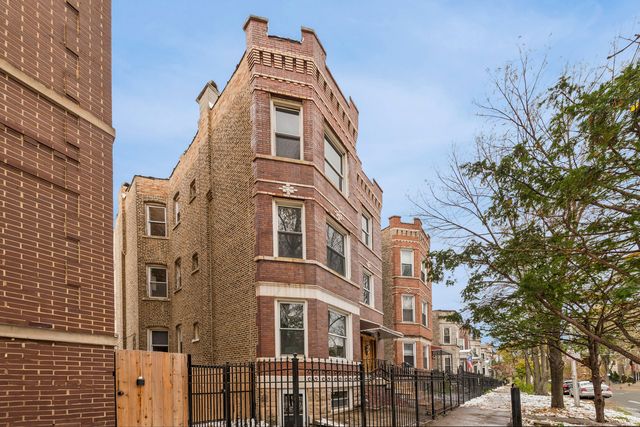 908 N Fairfield Avenue, Chicago, IL 60622