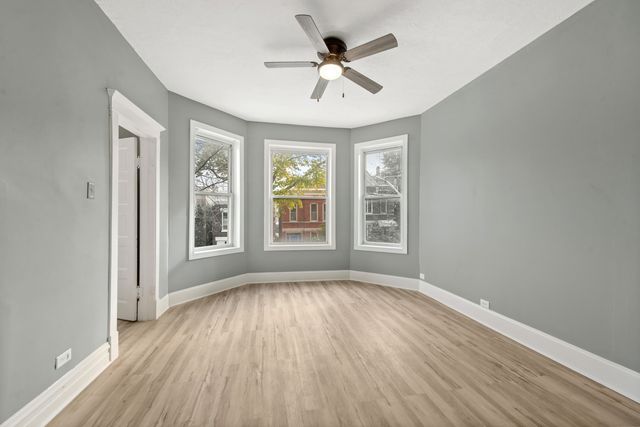 908 N Fairfield Avenue, Chicago, IL 60622