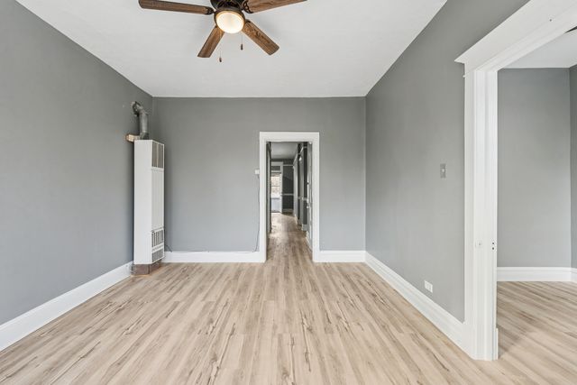 908 N Fairfield Avenue, Chicago, IL 60622