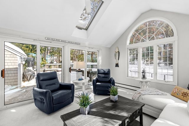 1415 Old Post Rd, Barnstable, MA 02648