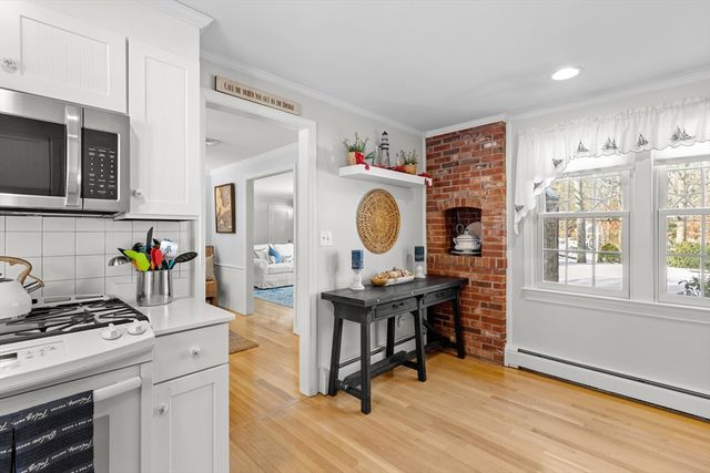 1415 Old Post Rd, Barnstable, MA 02648