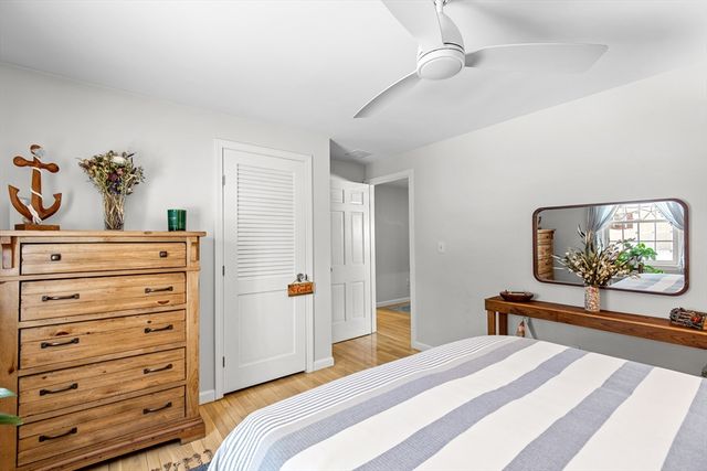 1415 Old Post Rd, Barnstable, MA 02648