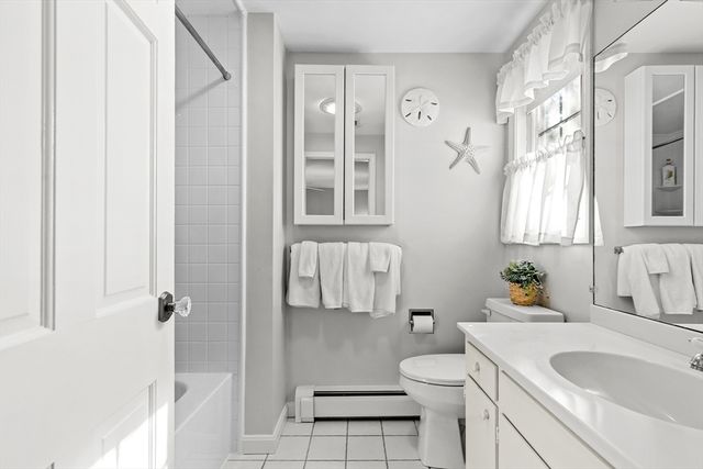 1415 Old Post Rd, Barnstable, MA 02648