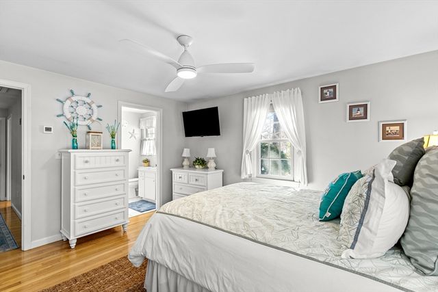 1415 Old Post Rd, Barnstable, MA 02648