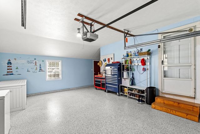 1415 Old Post Rd, Barnstable, MA 02648